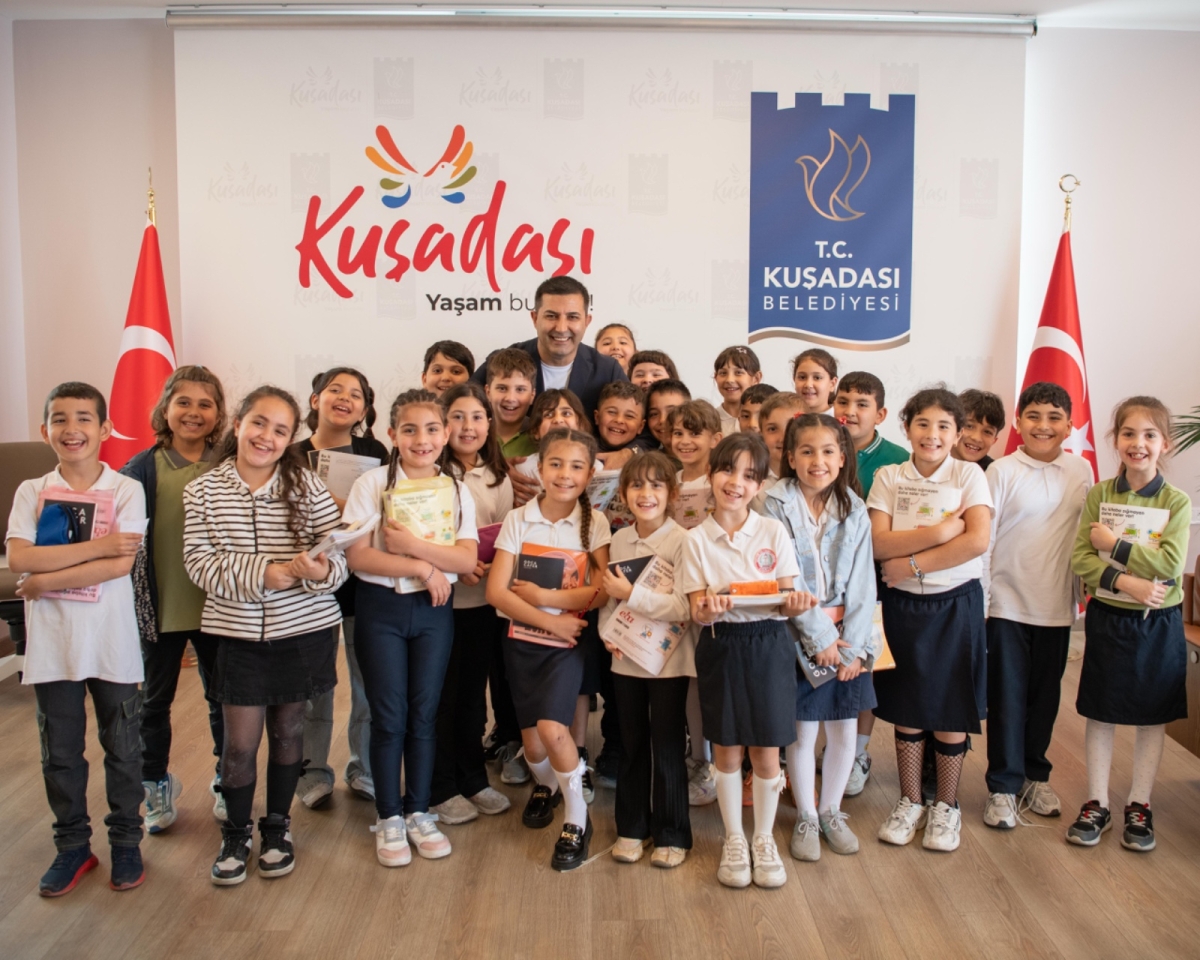 Kuşadasından Çocuk Olmak
