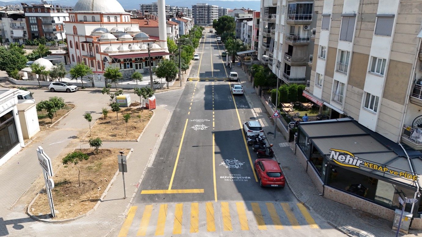 BAŞKAN ÇERÇİOĞLU AYDIN’IN YOLLARINI YENİLİYOR, KAZANAN VATANDAŞLAR OLUYOR