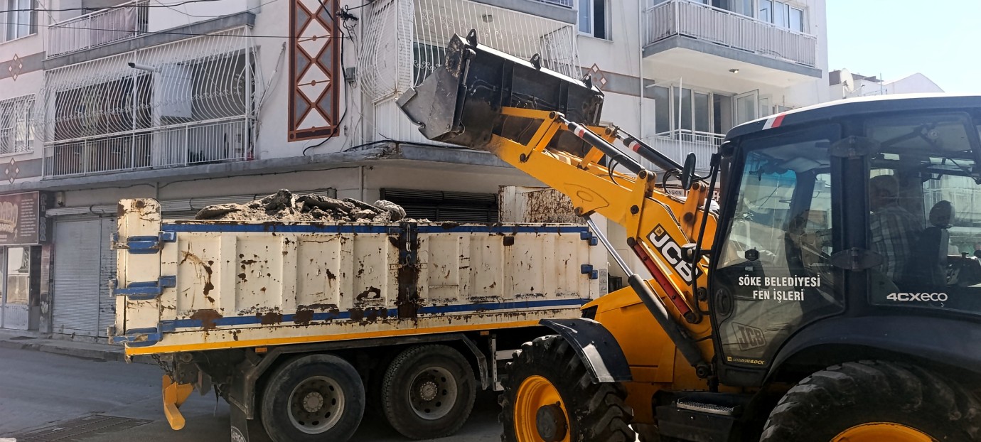 Çeltikçi Mahallesi Tosun Sokak'ta Yol Yenileme Çalışmalarının İkinci Etabı Başladı
