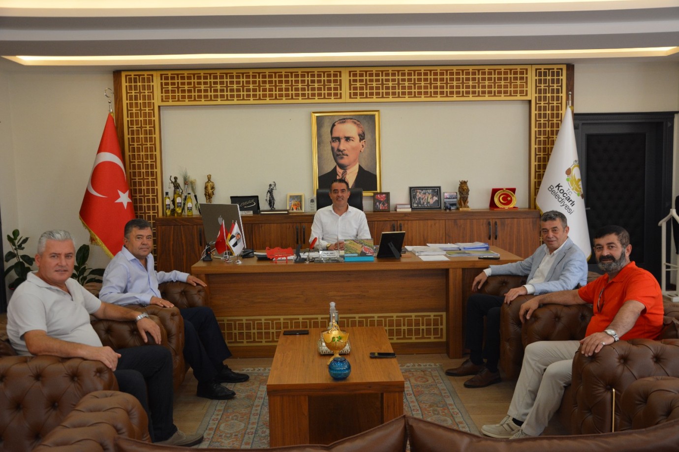 Başkan Künkcü’ye Koçarlı’dan tam destek: “Daima yanındayız”
