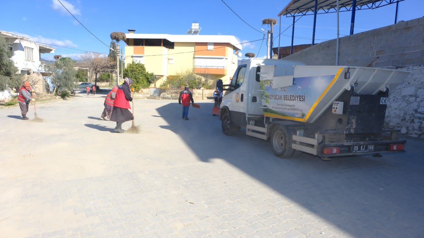 KUYUCAK BELEDİYESİ’NDEN BAYRAM ÖNCESİ YOĞUN MESAİ