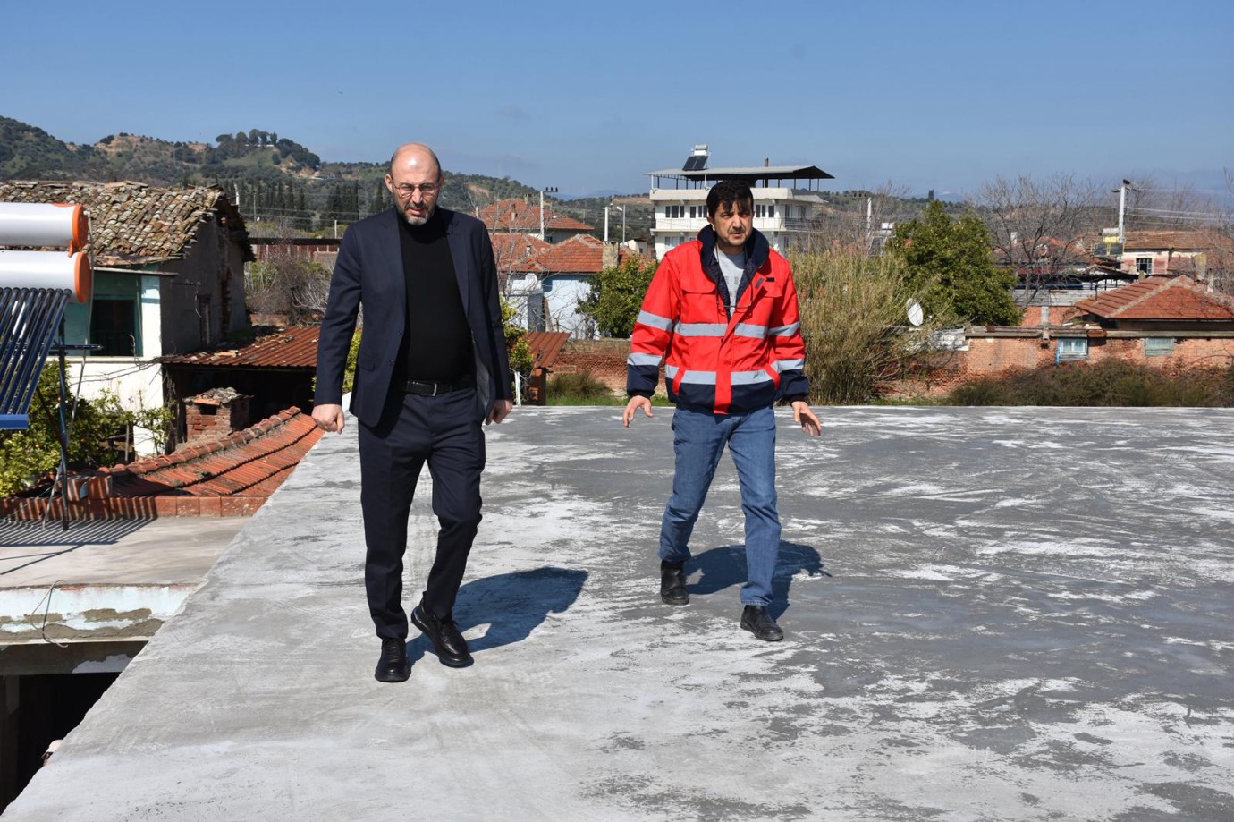 BAŞKAN ZENCİRCİ’DEN DÜĞÜN SALONU HAMLESİ