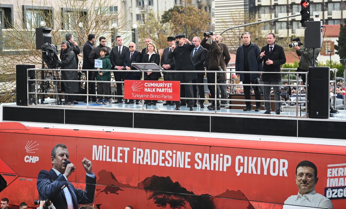 Ya Hapse Ya Transfer” İddiası: Özgür Özel’den Aydın Üzerinden Sert Çıkış