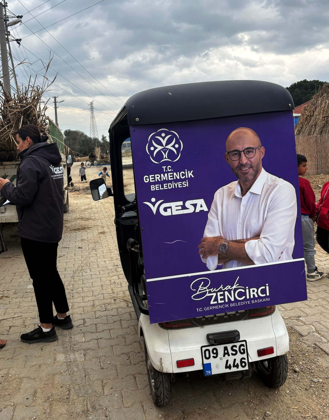 GERMENCİK’TE SOSYAL BELEDİYECİLİKTE YENİ DÖNEM: ERZAK YARDIMI RAMAZAN’LA SINIRLI KALMIYOR, TÜM YILA YAYILIYOR