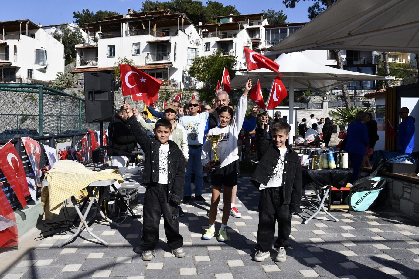 TENİS KULÜBÜ’NDE ULUSAL EGEMENLİK KUPASI HEYECANI YAŞANIYOR