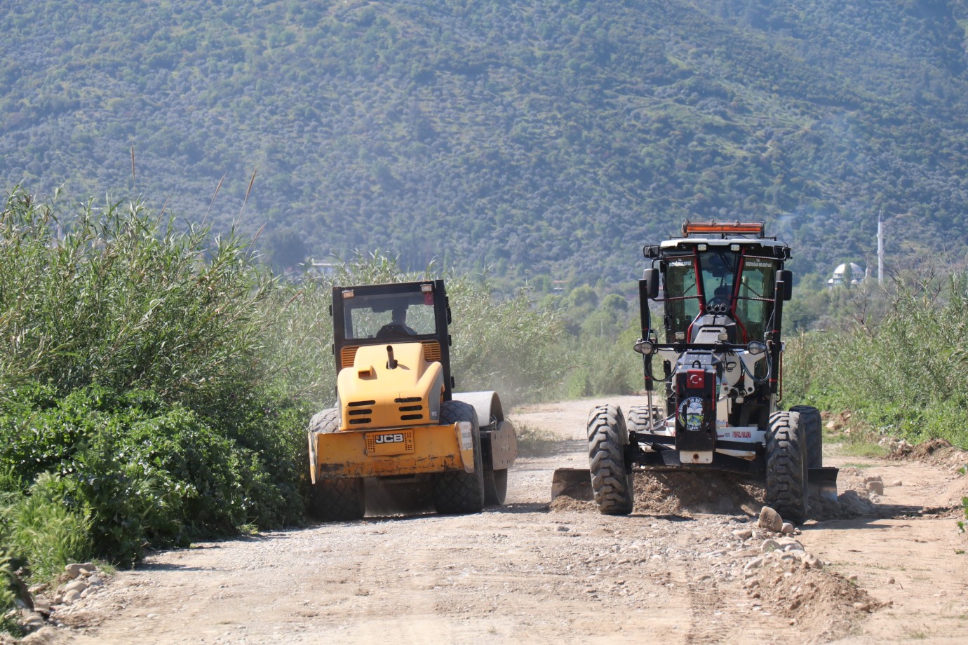 Bozdoğan Belediyesi’nden Üreticiye Yol Hamlesi