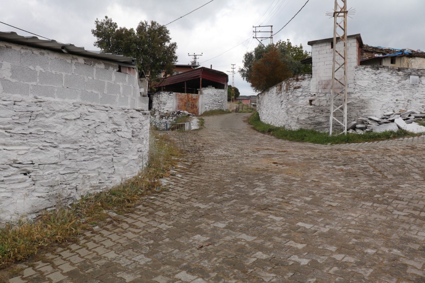 BOZDOĞAN BELEDİYESİ’NDEN GÜNEY MAHALLESİ’NDE HUMMALI ÇALIŞMA