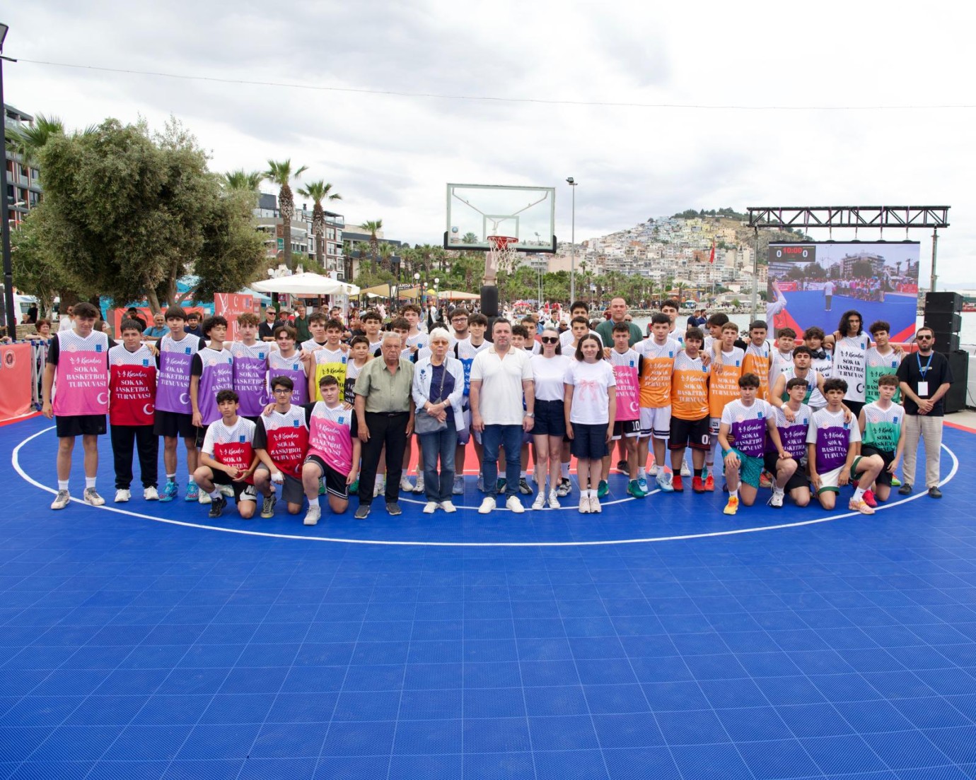 KUŞADASI'NDA 19 MAYIS COŞKUSU 3x3 BASKETBOL TURNUVASI İLE BAŞLADI