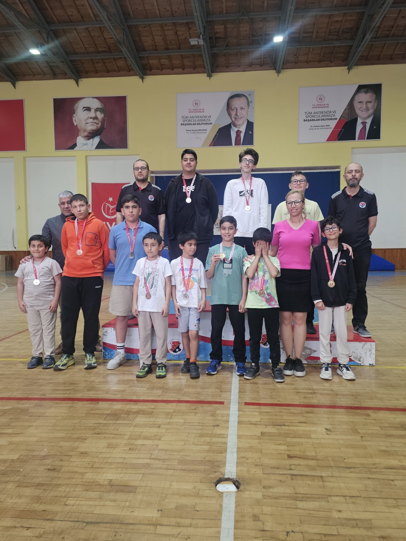 Kuşadası’nda Yüzleri Güldüren Birincilik