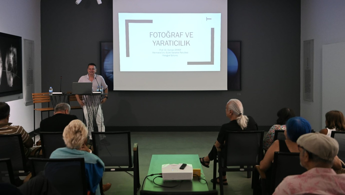 ADA MODERN’DE FOTOĞRAF SANATI FARKLI YÖNLERİYLE MERCEK ALTINA ALINDI