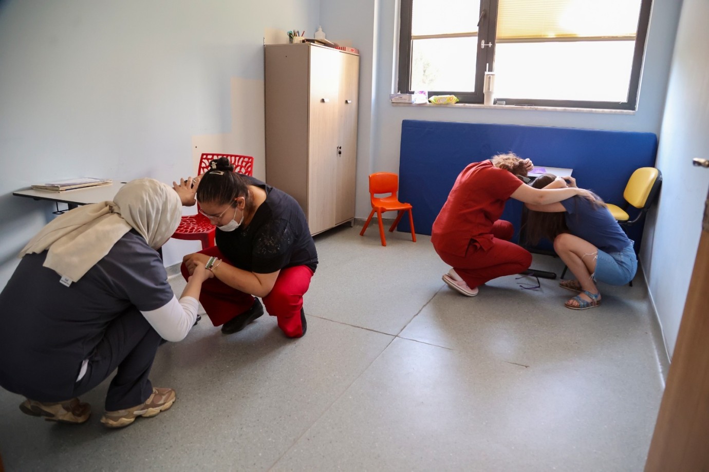 EFAK’TAN OTİZM YAŞAM MERKEZİ’NDE HAYAT KURTARAN TATBİKAT