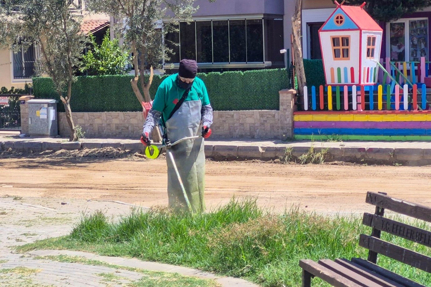 EFELER BELEDİYESİ’NDEN MİMAR SİNAN PARKLARINA KAPSAMLI BAKIM