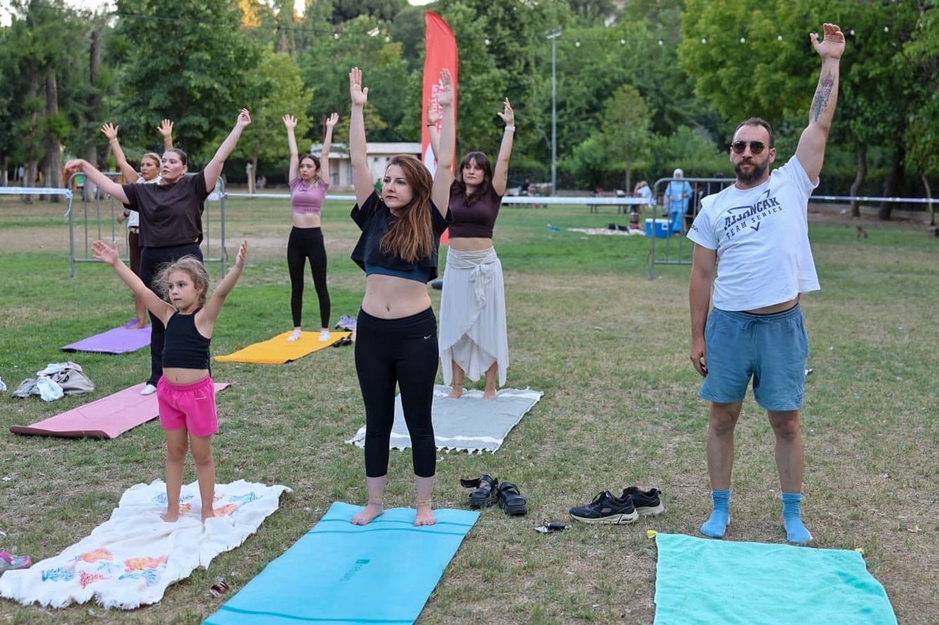 EFELER’DEN PINARBAŞI’NDA YOGA VE PİLATES BULUŞMASI
