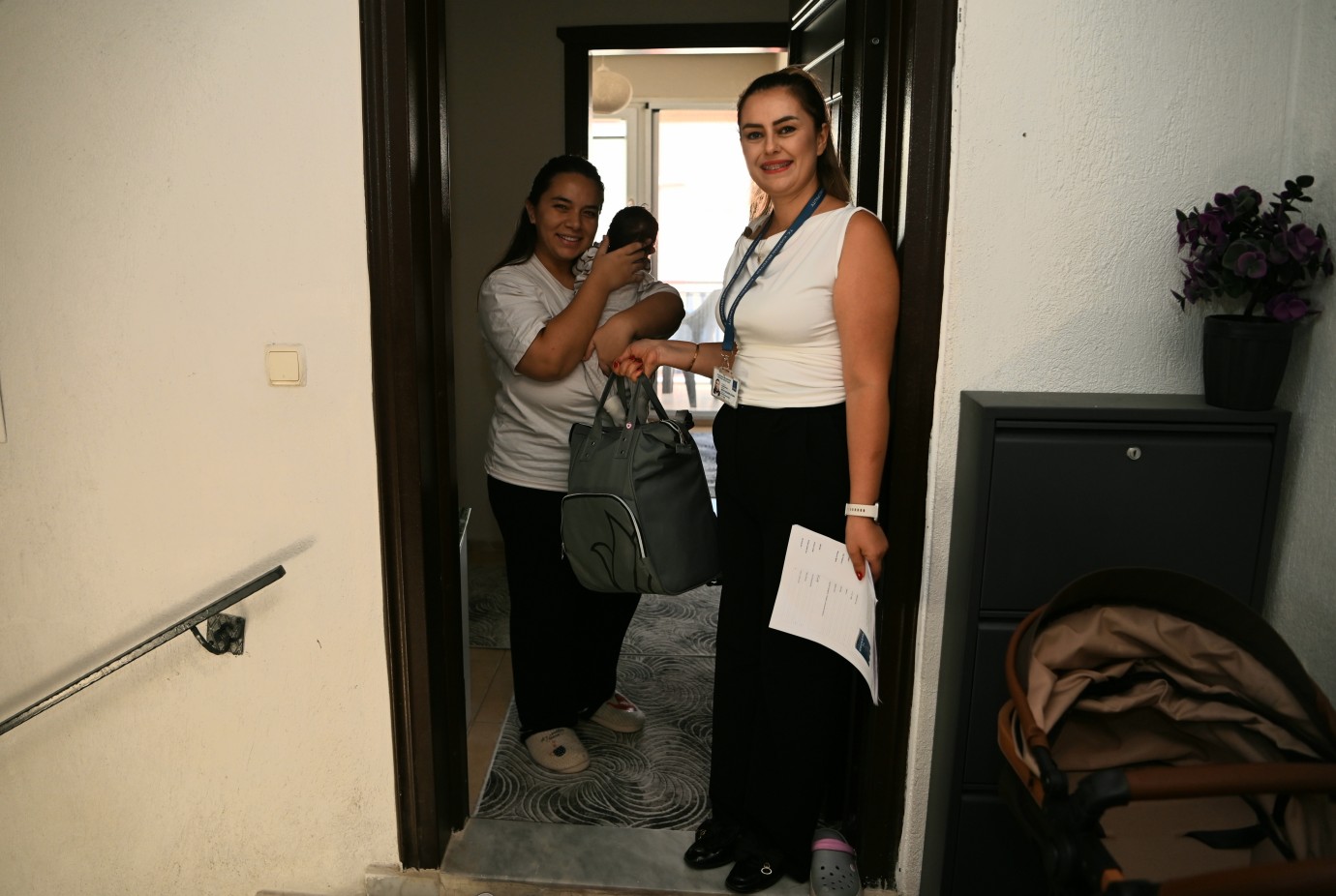 KUŞADASI BELEDİYESİ’NDEN 8 AYDA 115 BEBEĞE HOŞ GELDİN ZİYARETİ