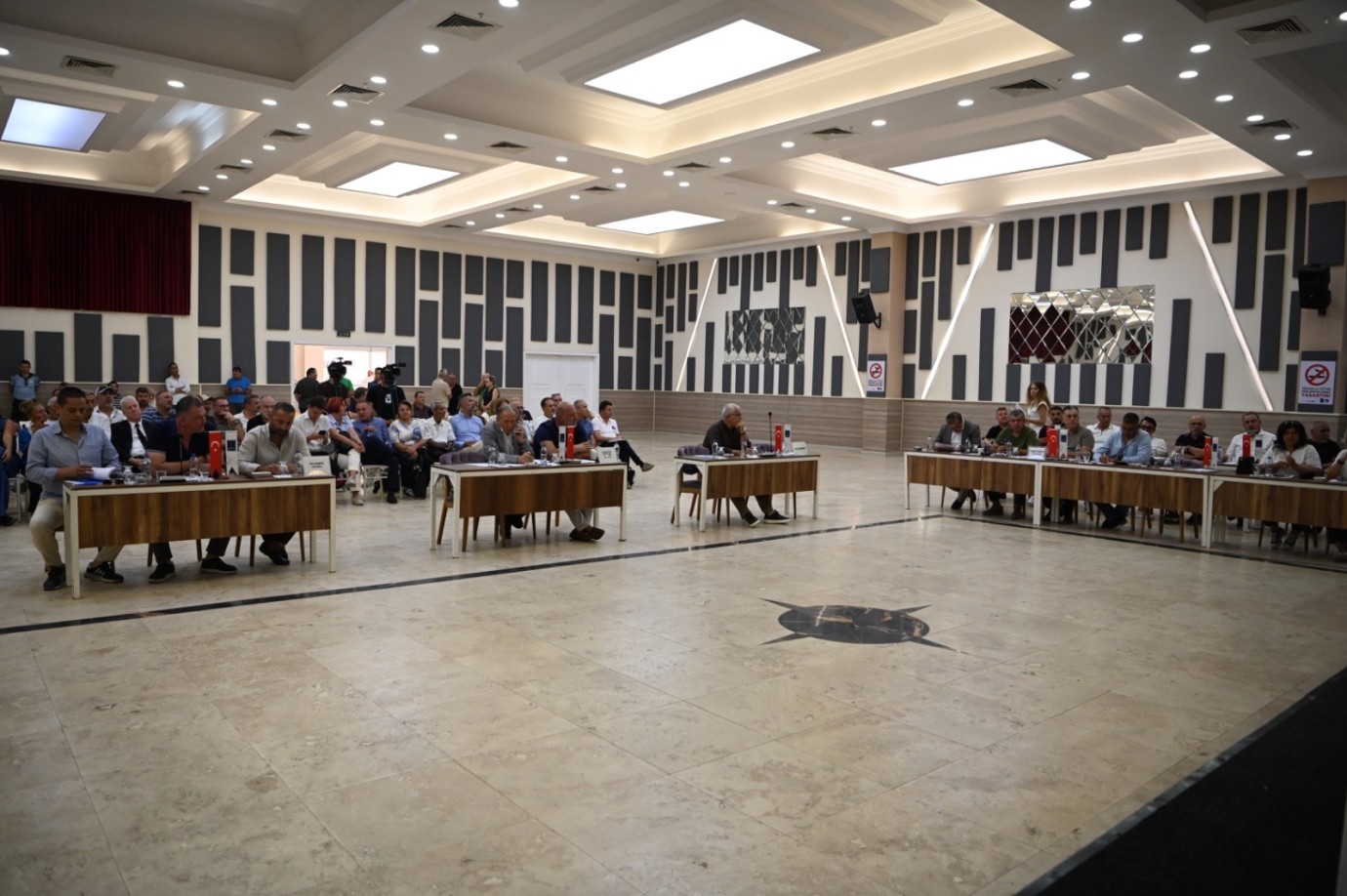 KUŞADASI BELEDİYE MECLİSİ ‘GES’E İZİN VERMEDİ