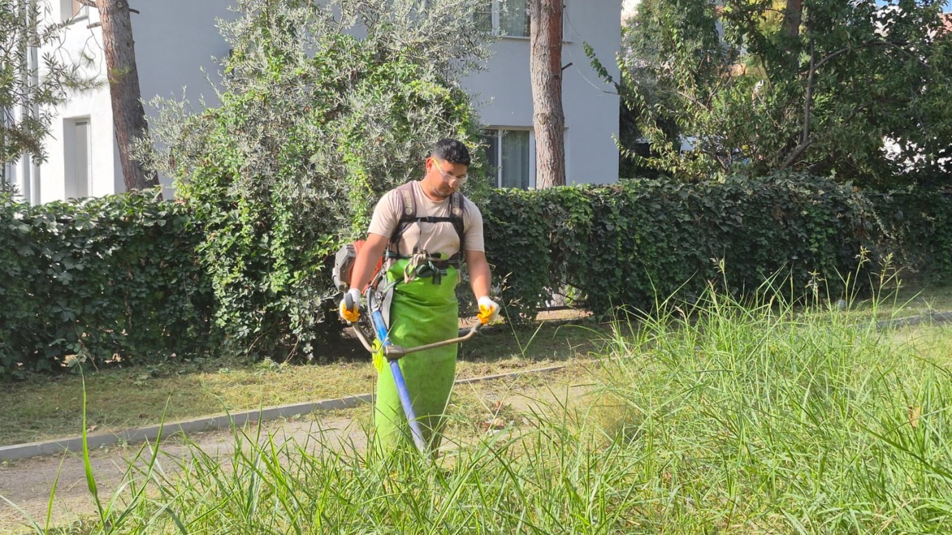 KENTİN YEŞİL DOKUSUNA KUŞADASI BELEDİYESİ’NDEN PROFESYONEL DOKUNUŞ