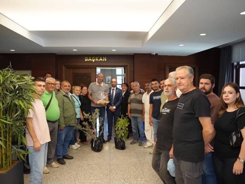 Genç Başkan Adayından Başkan Zencirci’ye anlamlı ziyaret: 36 mahalle için 36 incir