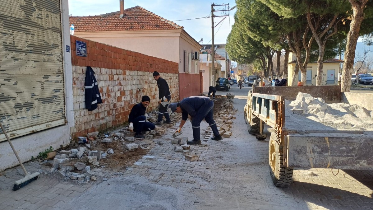 GERMENCİK BELEDİYESİ'NDEN YOL HAMLESİ.