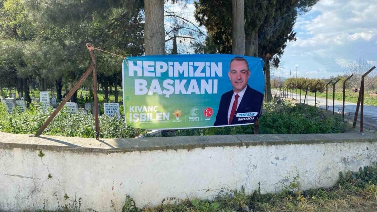 Yenipazarlı Başkan Adayı, Mezarlıkta Astığı Afişle Şaşkınlık Yarattı: Görenler Büyük Bir Şaşkınlık İçinde.