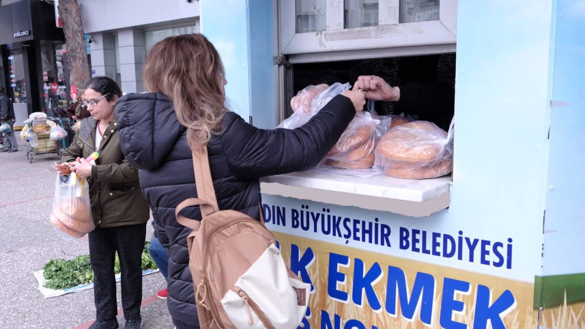 AYDIN BÜYÜKŞEHİR BELEDİYESİ’NDEN 7,5 LİRAYA RAMAZAN PİDESİ