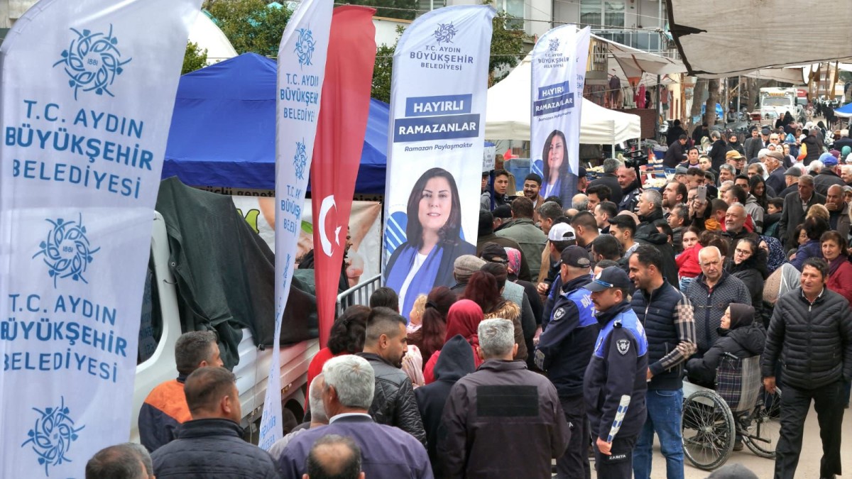 BAŞKAN ÇERÇİOĞLU BUHARKENT’TE YERLİ TOHUMLARDAN ÜRETİLEN BİNLERCE FİDENİN DAĞITIMI YAPTI