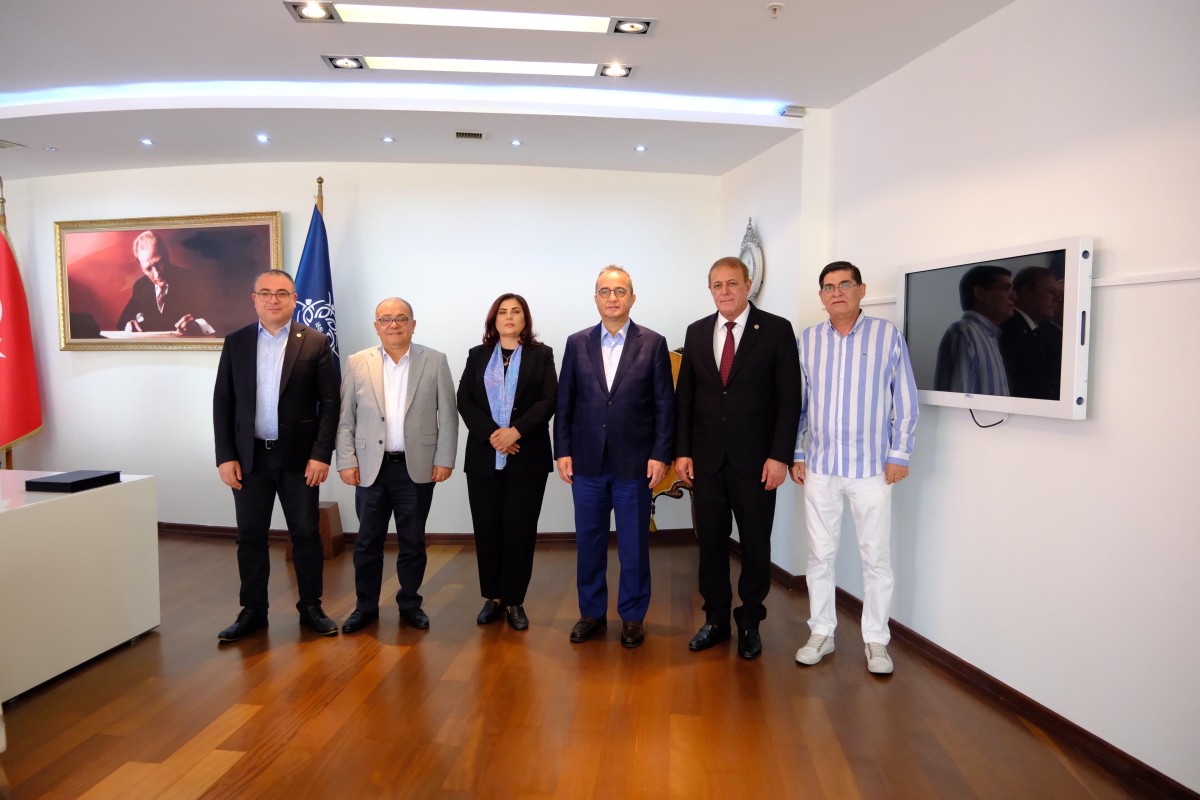 CHP AYDIN MİLLETVEKİLLERİNDEN ÖZLEM ÇERÇİOĞU’NA HAYIRLI OLSUN ZİYARETİ