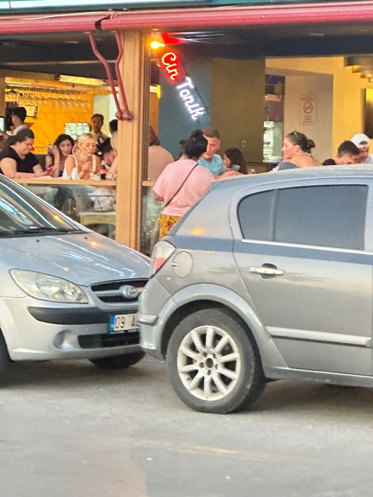 KUŞADASI BELEDİYESİ’NDEN DUYGU İSTİSMARCILARINA OPERASYON
