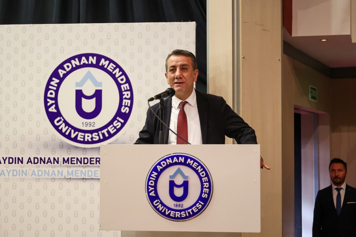 BAŞKAN YETİŞKİN’DEN FELSEFE DÜNYASINA KATKI