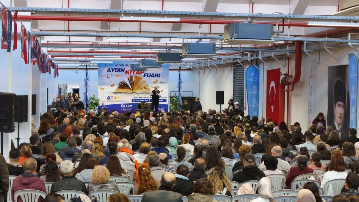 AYDIN KİTAP FUARI’NA KATILAN VATANDAŞLAR BAŞKAN ÇERÇİOĞLU’NA TEŞEKKÜR ETTİ
