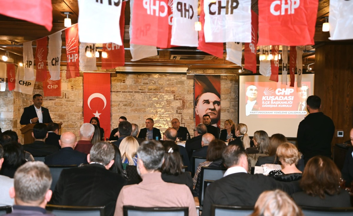 CHP KUŞADASI İLÇE DANIŞMA KURULU TOPLANTISINDA BİRLİK VE BERABERLİK VURGUSU