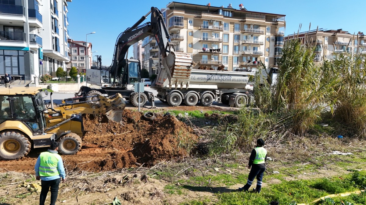 BÜYÜKŞEHİR BELEDİYESİ YOL ÇALIŞMALARINA HIZ KESMEDEN DEVAM EDİYOR Başkan Çerçioğlu: Efeler’de Yol Çalışmalarına Devam Edeceğiz