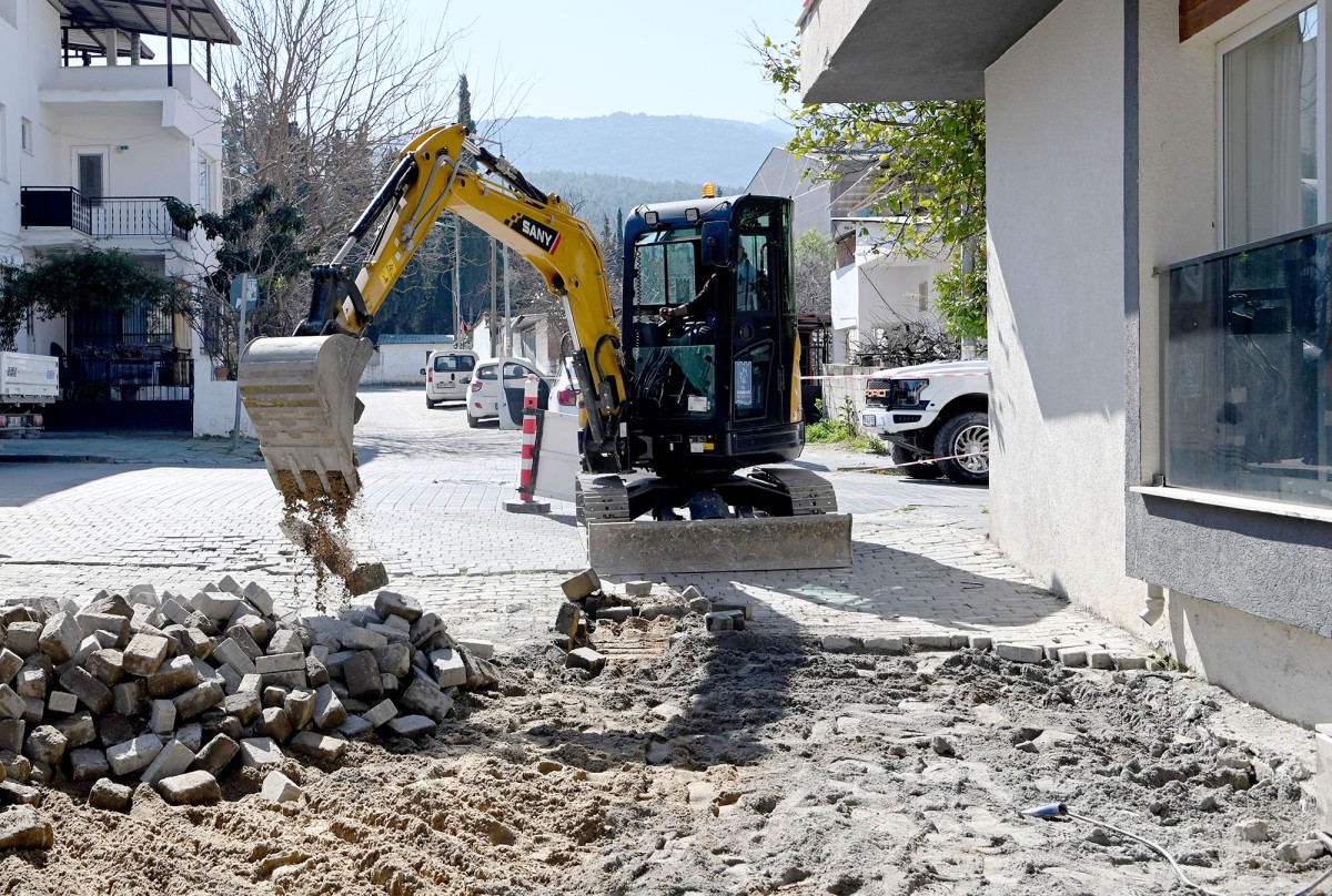 KUŞADASI BELEDİYESİ’NDEN DAVUTLAR’A KESİNTİSİZ HİZMET
