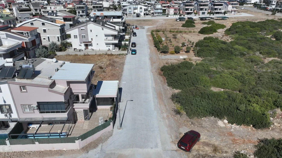 Didim Belediyesi Parke Taşı Döşeme Çalışmalarını Sürdürüyor