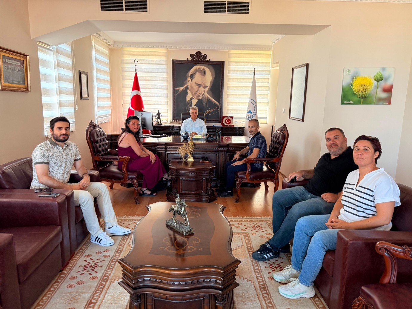 Kuşadası Gazeteciler Derneği'nden ilçe protoklüne ziyaret 