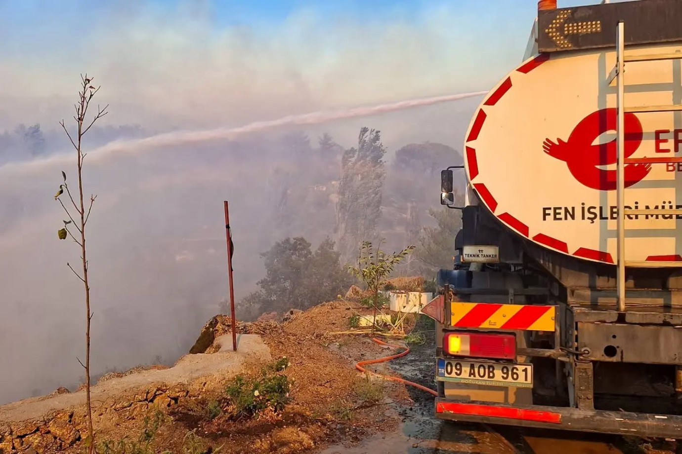 ÇİNE’DEKİ YANGINA EFELER BELEDİYESİ’NDEN SAHA DESTEĞİ