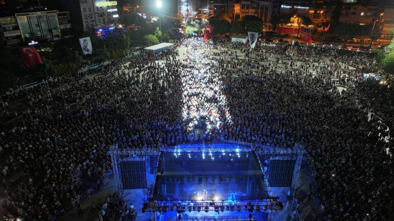 DİDİM BELEDİYESİ’NDEN ZAFER’E YAKIŞAN GECE