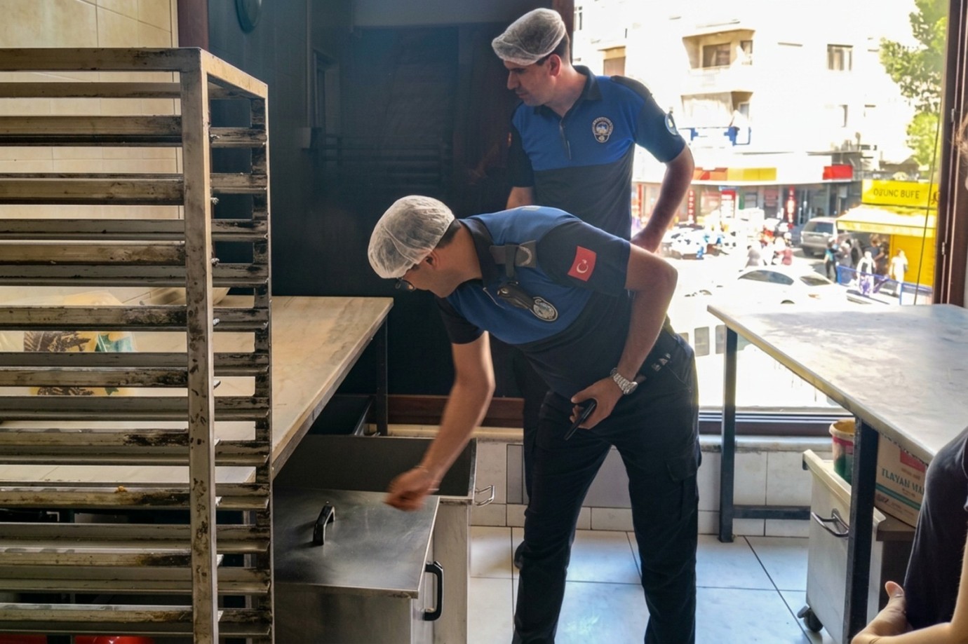 EFELER ZABITASINDAN UNLU MAMUL İŞLETMELERİNE DENETİM