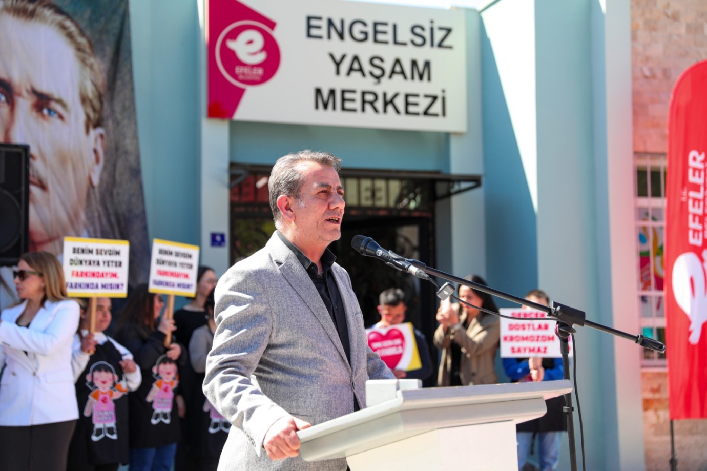 BAŞKAN YETİŞKİN’DEN EFELER’DE DAYANIŞMAYI BÜYÜTEN TAMAMIYLA  ÜCRETSİZ HİZMETLER