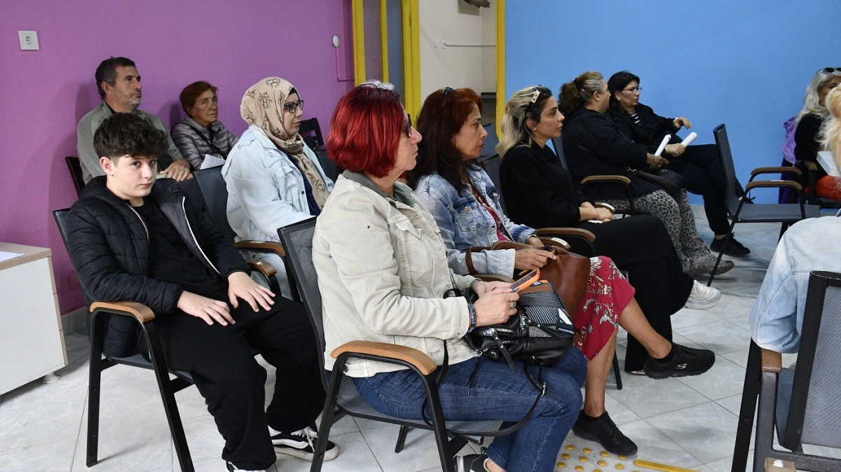 KUŞADASI BELEDİYESİ’NDEN GÜZELÇAMLI’DA DİYETİSYEN BULUŞMALARI